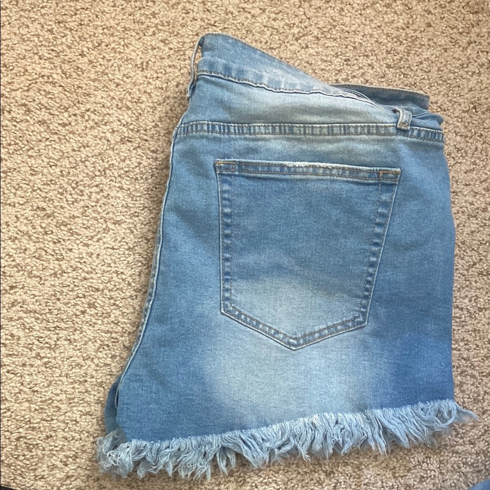 Amazon Blue Jean Shorts Distressed Frayed Hem - Picture 5 of 6